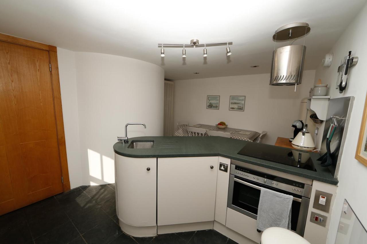 Unique 2 Bedroom Cottage in Fittie  Aberdeen Buitenkant foto