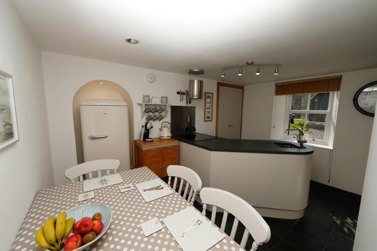 Unique 2 Bedroom Cottage in Fittie  Aberdeen Buitenkant foto